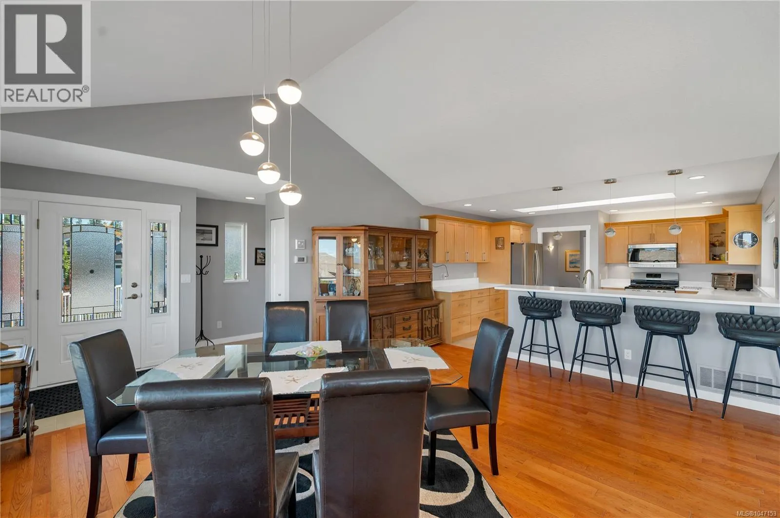 2962 Pacific View Terr