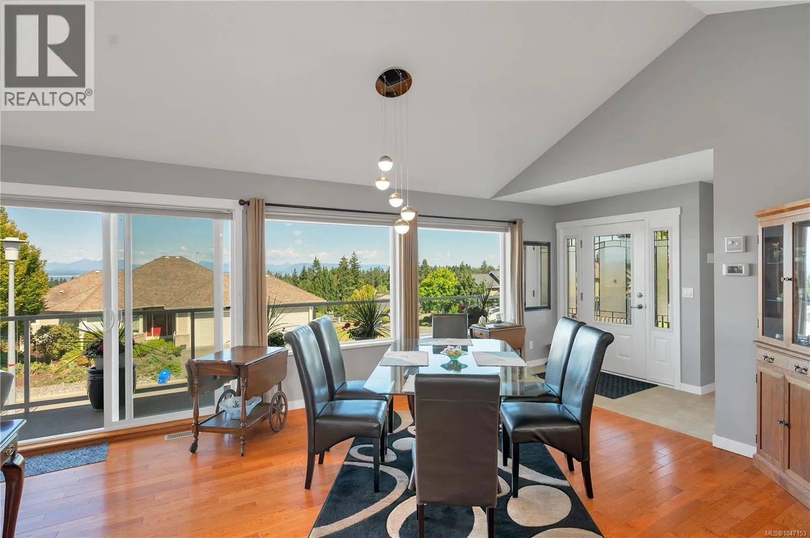 2962 Pacific View Terr
