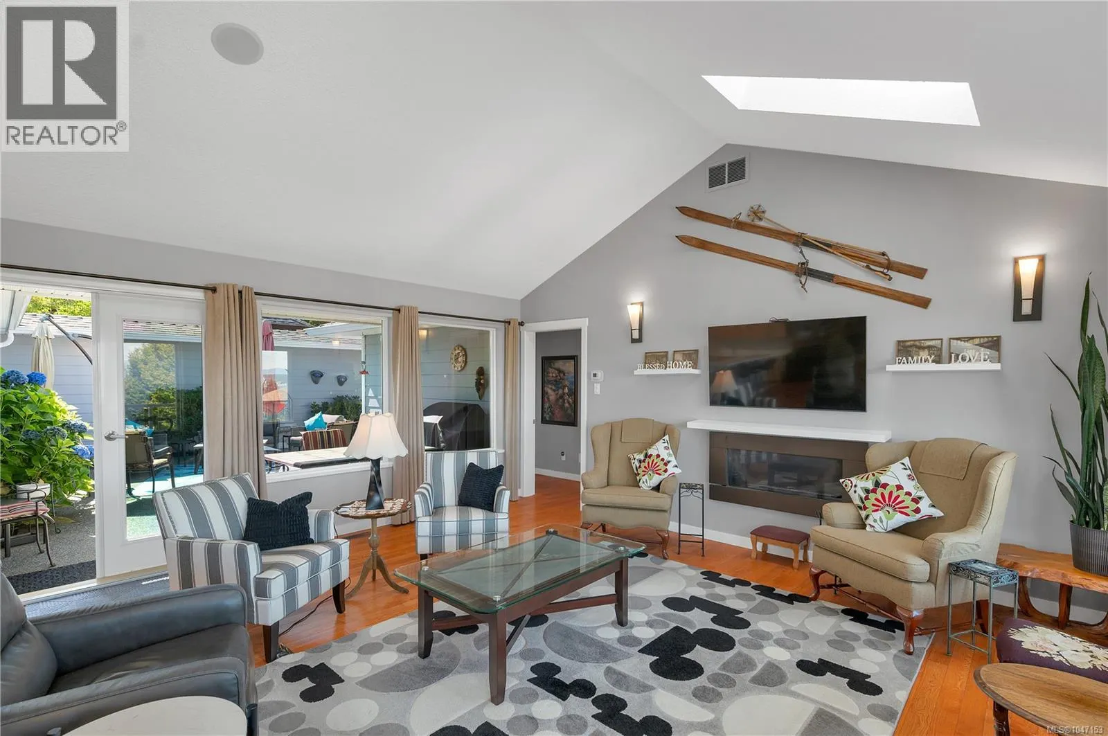 2962 Pacific View Terr