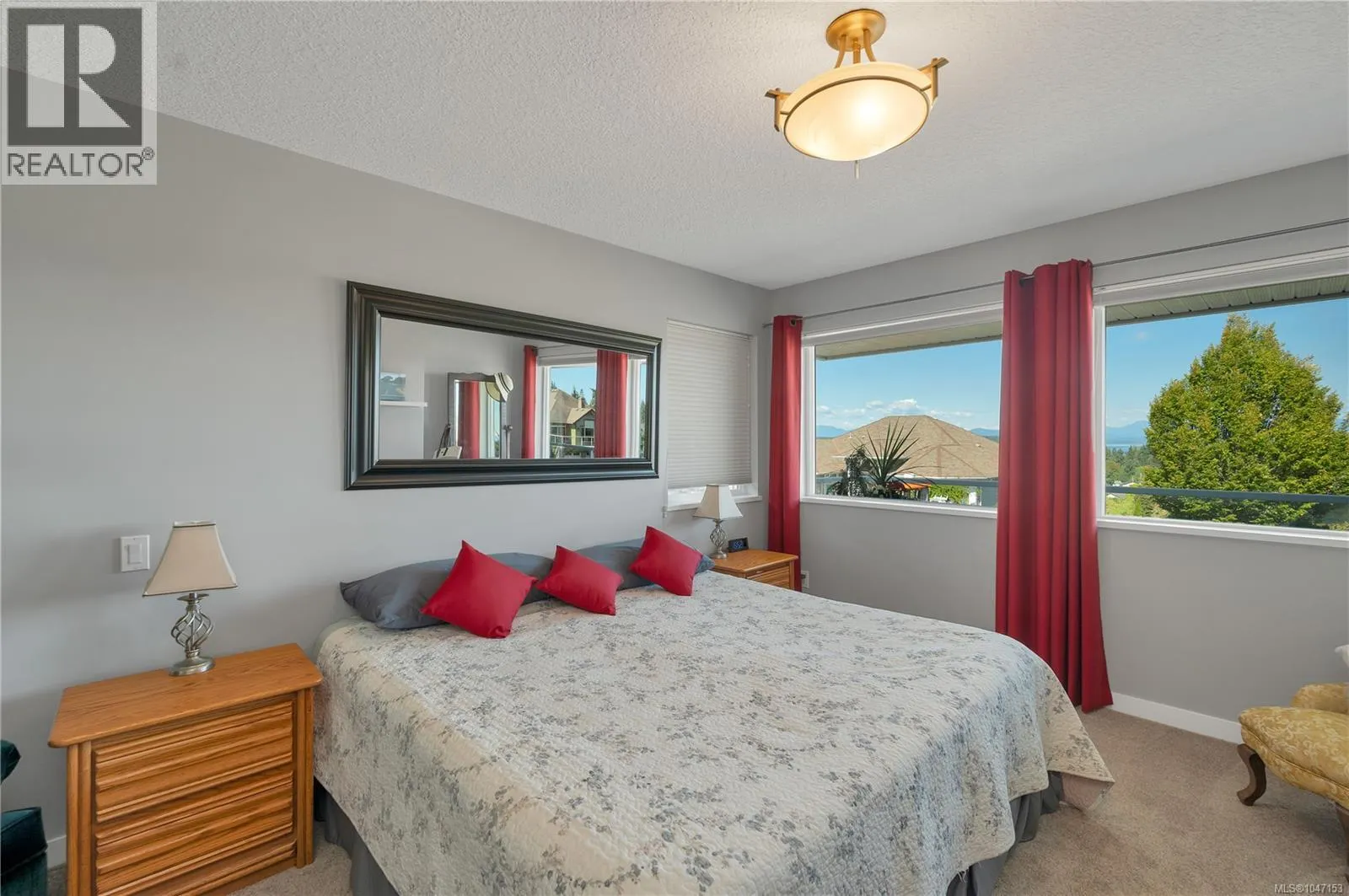 2962 Pacific View Terr