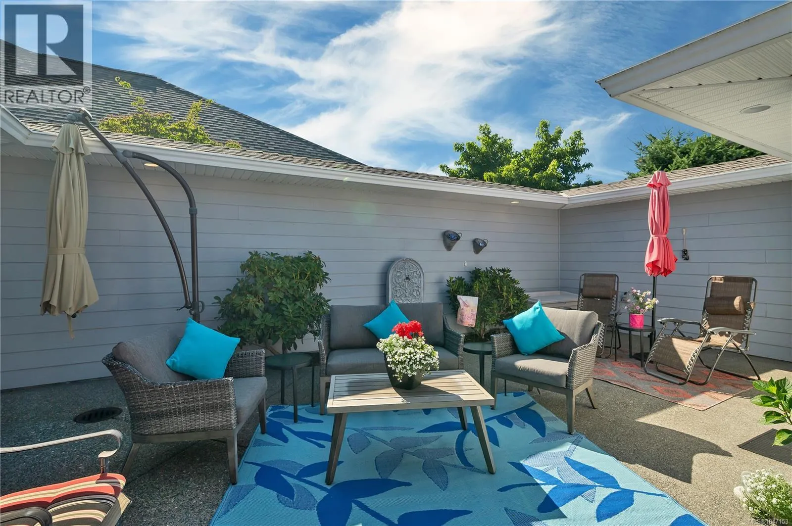 2962 Pacific View Terr