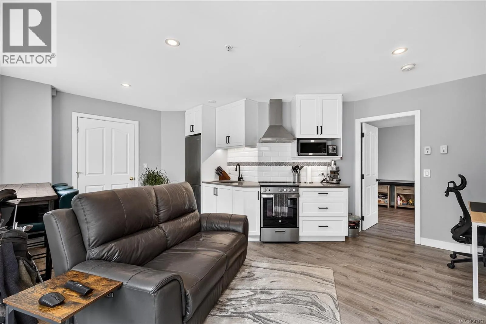 16 Edwards Estates Rd