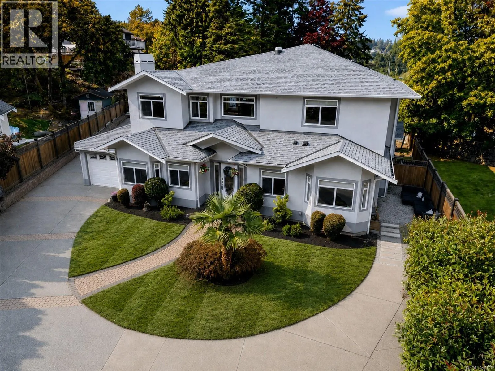 16 Edwards Estates Rd