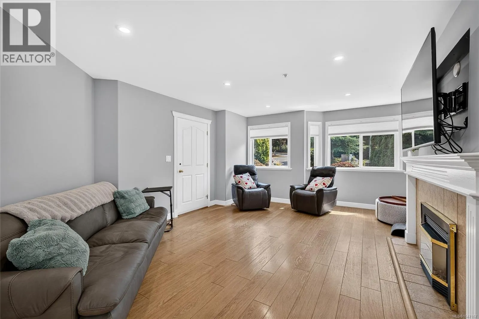 16 Edwards Estates Rd