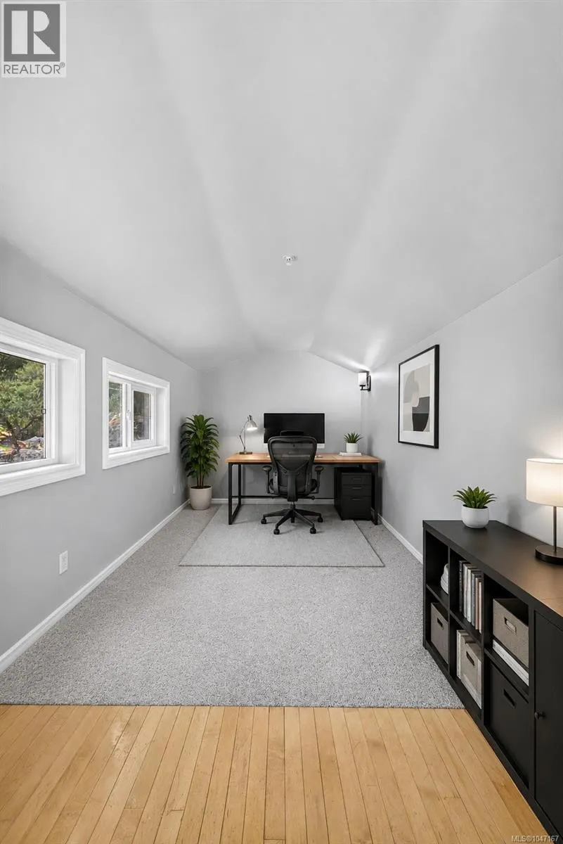 16 Edwards Estates Rd