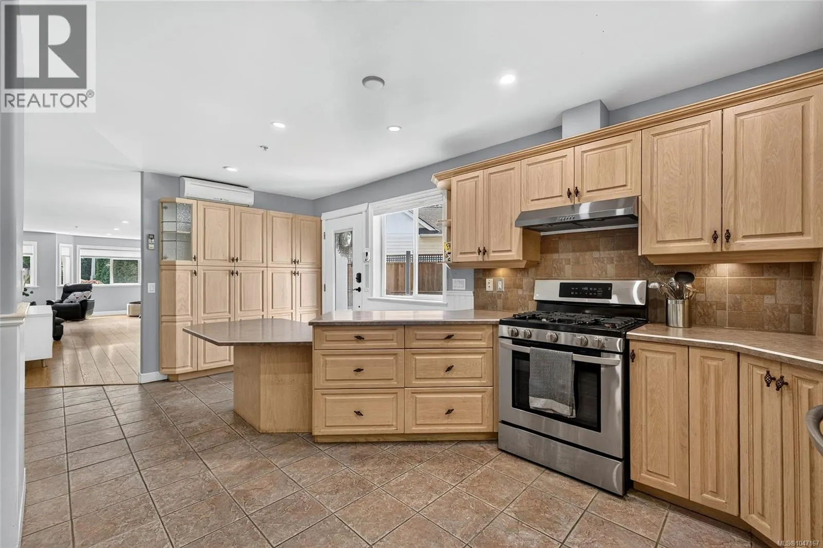 16 Edwards Estates Rd