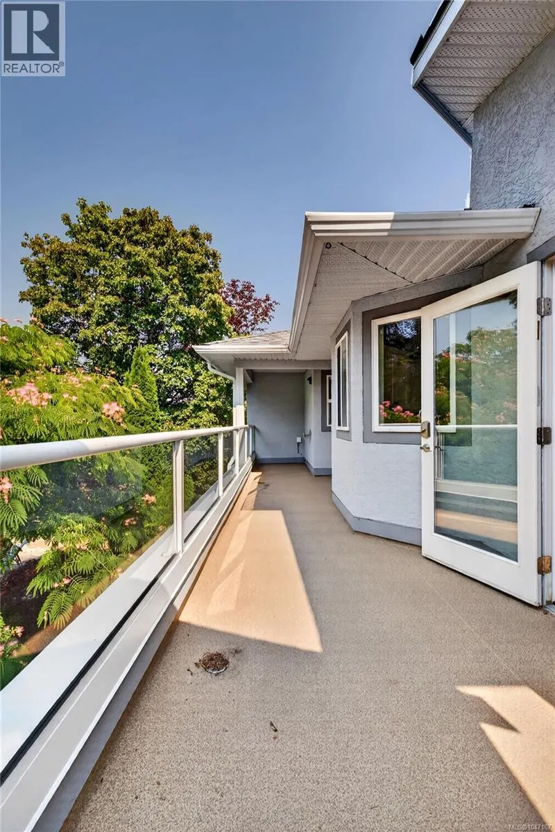 16 Edwards Estates Rd
