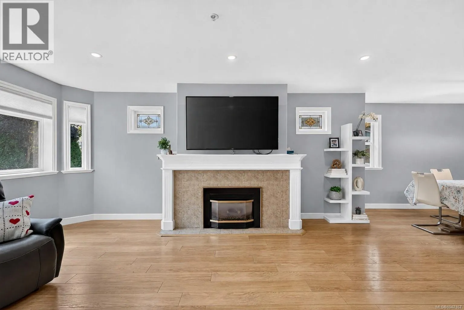 16 Edwards Estates Rd