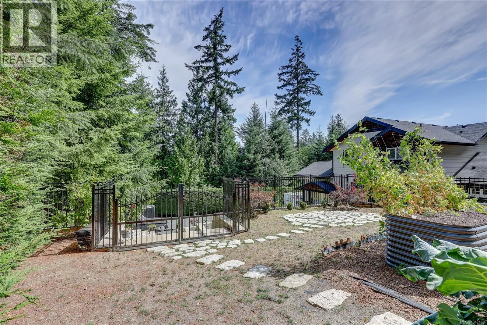 3029 Meadow Dr