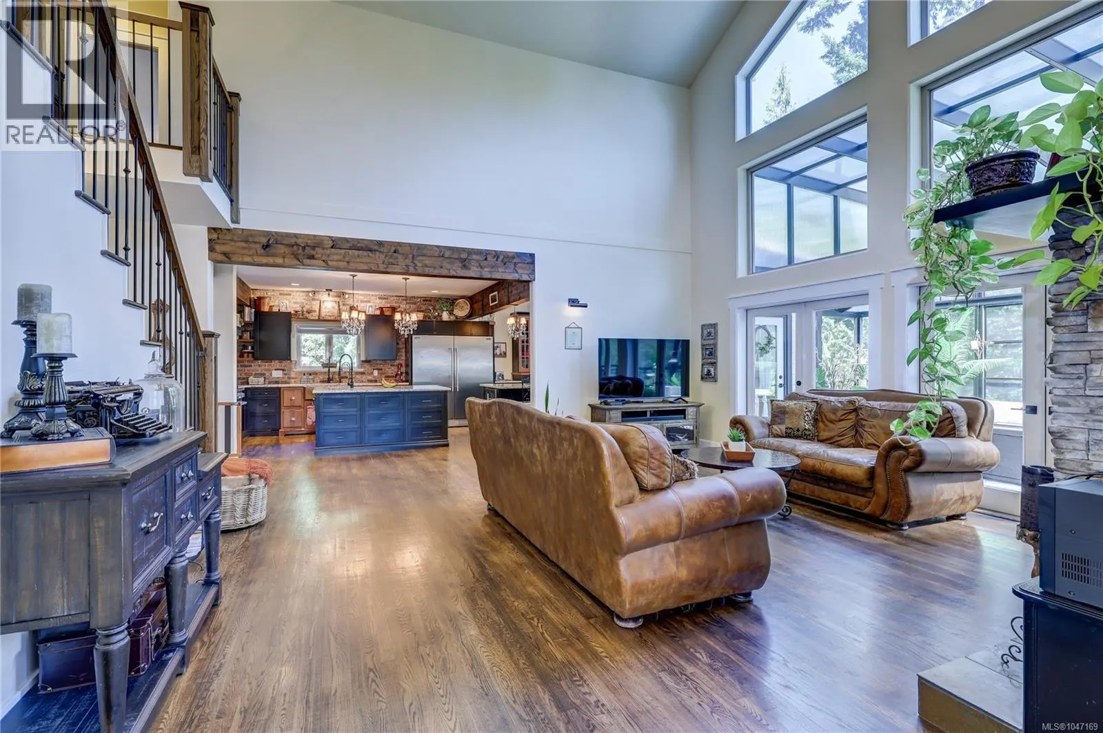 3029 Meadow Dr