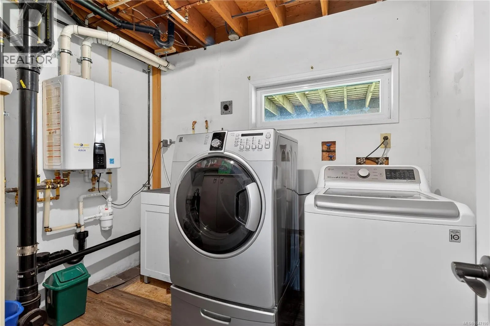 1215 Gilley Cres