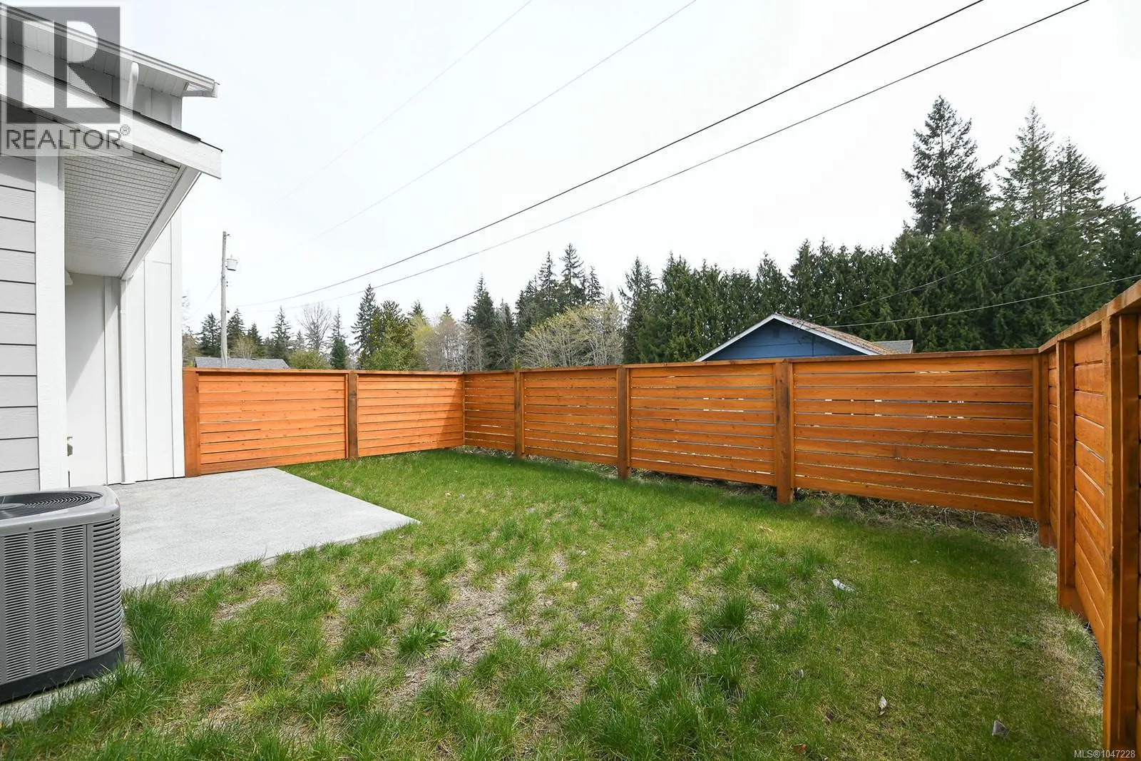 1 1090 Evergreen Rd