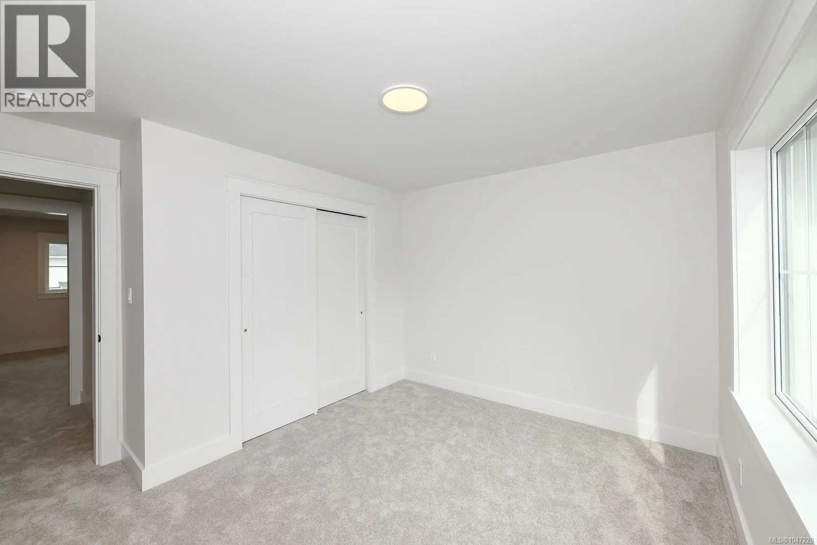 1 1090 Evergreen Rd
