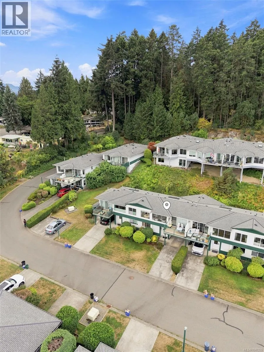977 Highview Terr
