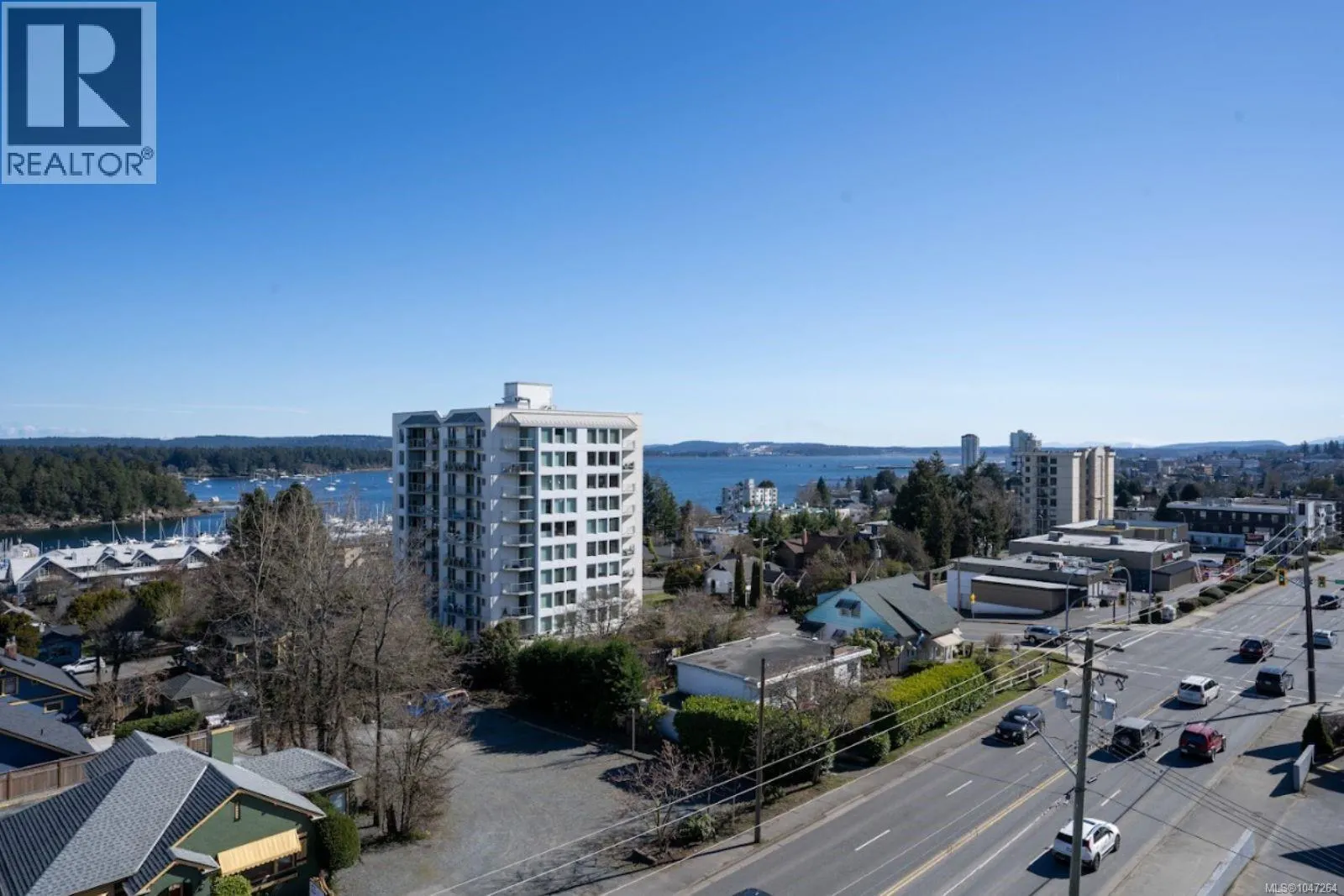 604 529 Terminal Ave