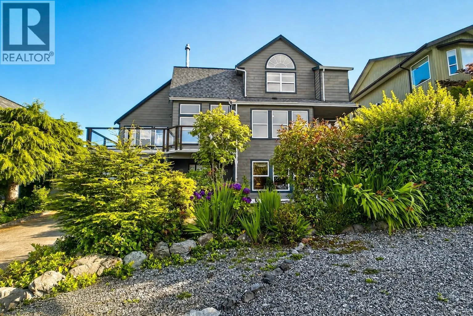 607 Pfeiffer Cres