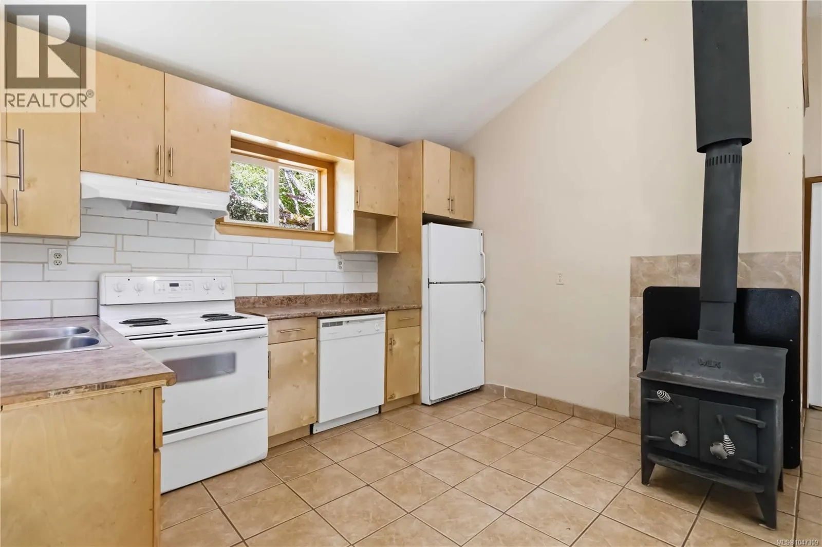 821 Seedtree Rd