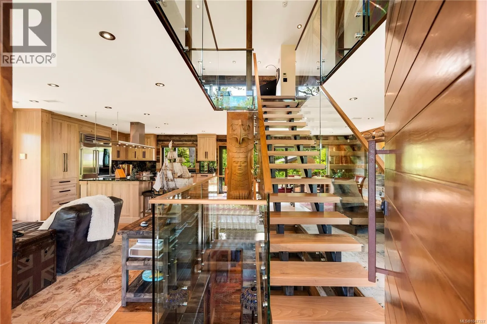 626 Monterey Ave