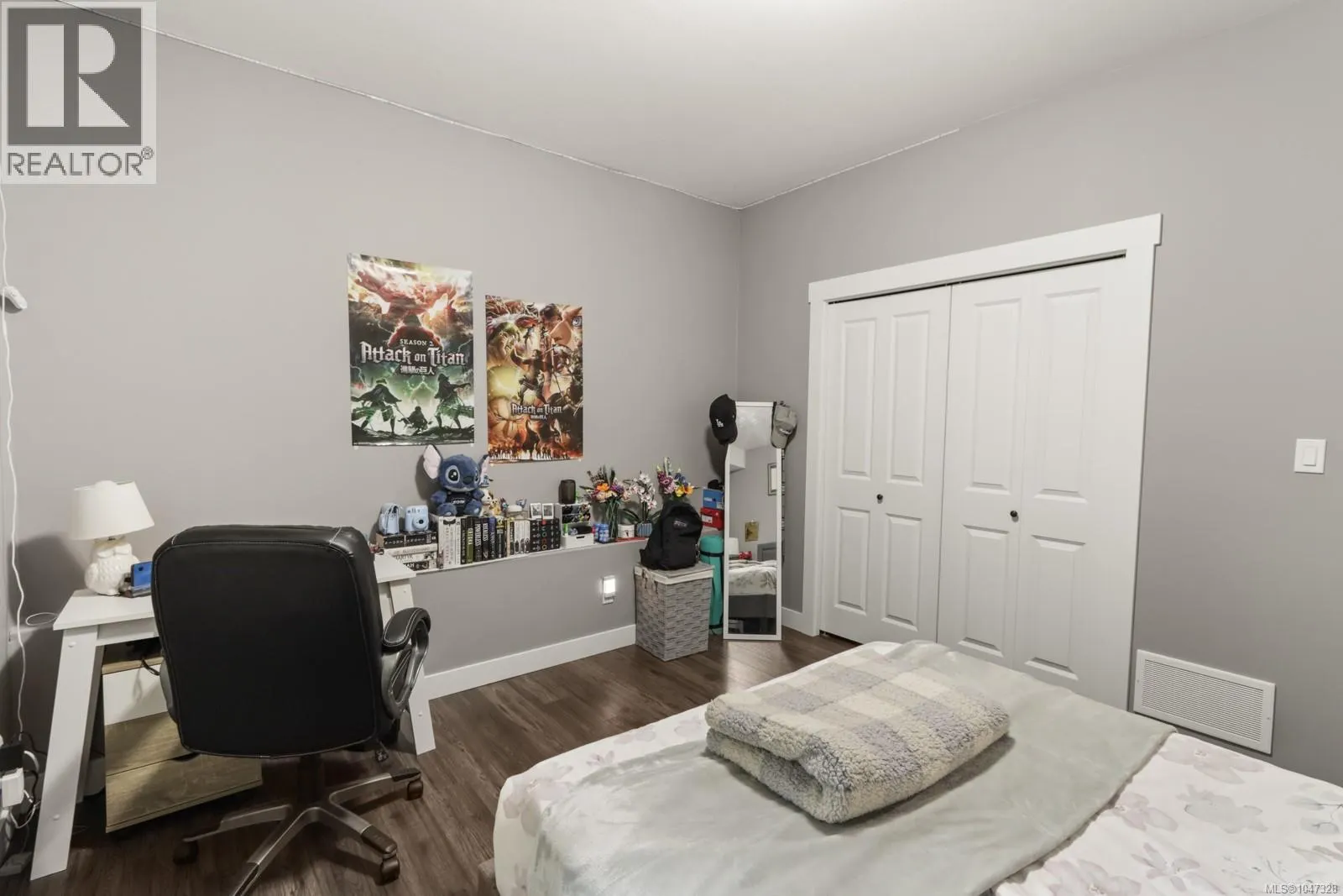 234 Golden Oaks Cres