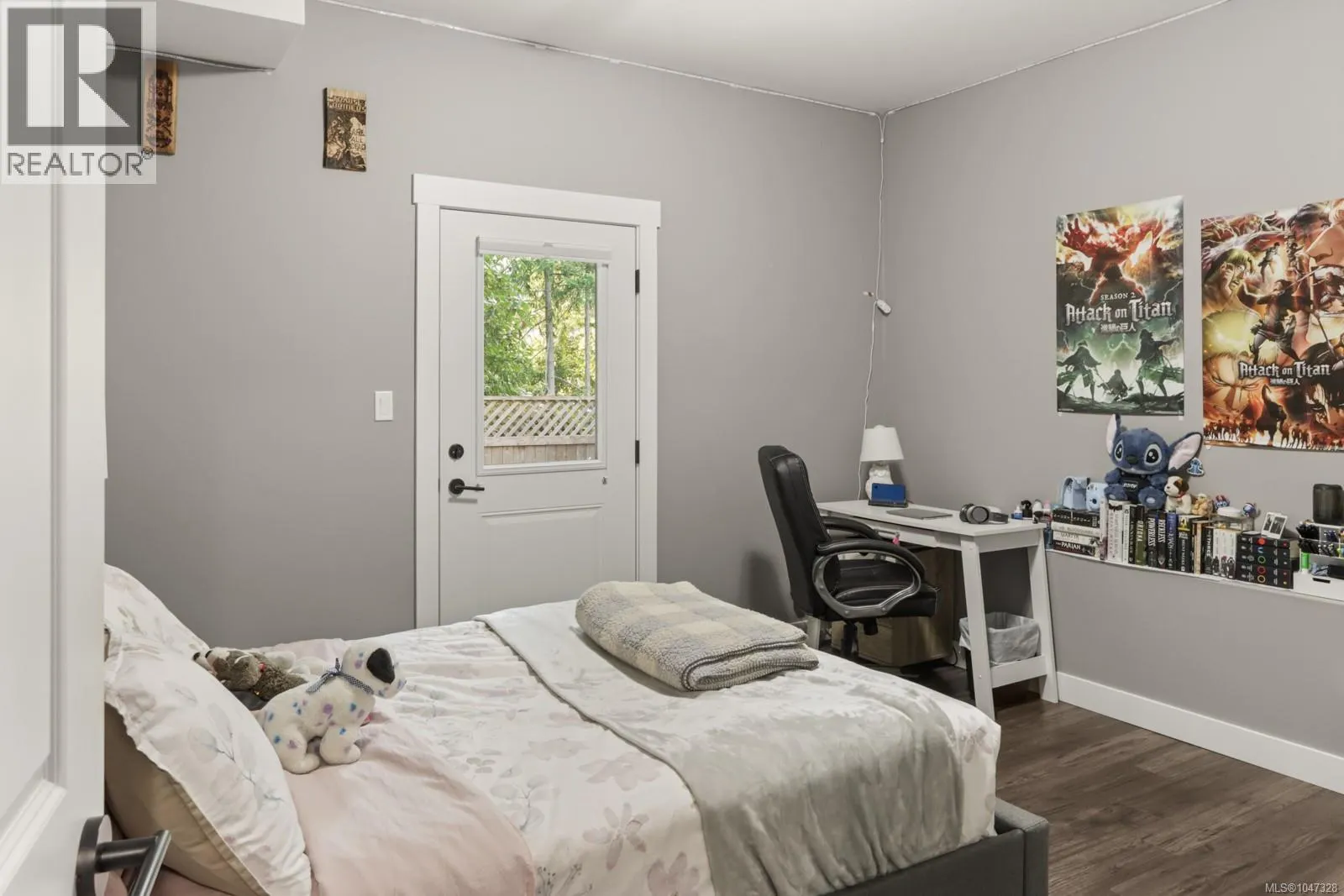 234 Golden Oaks Cres