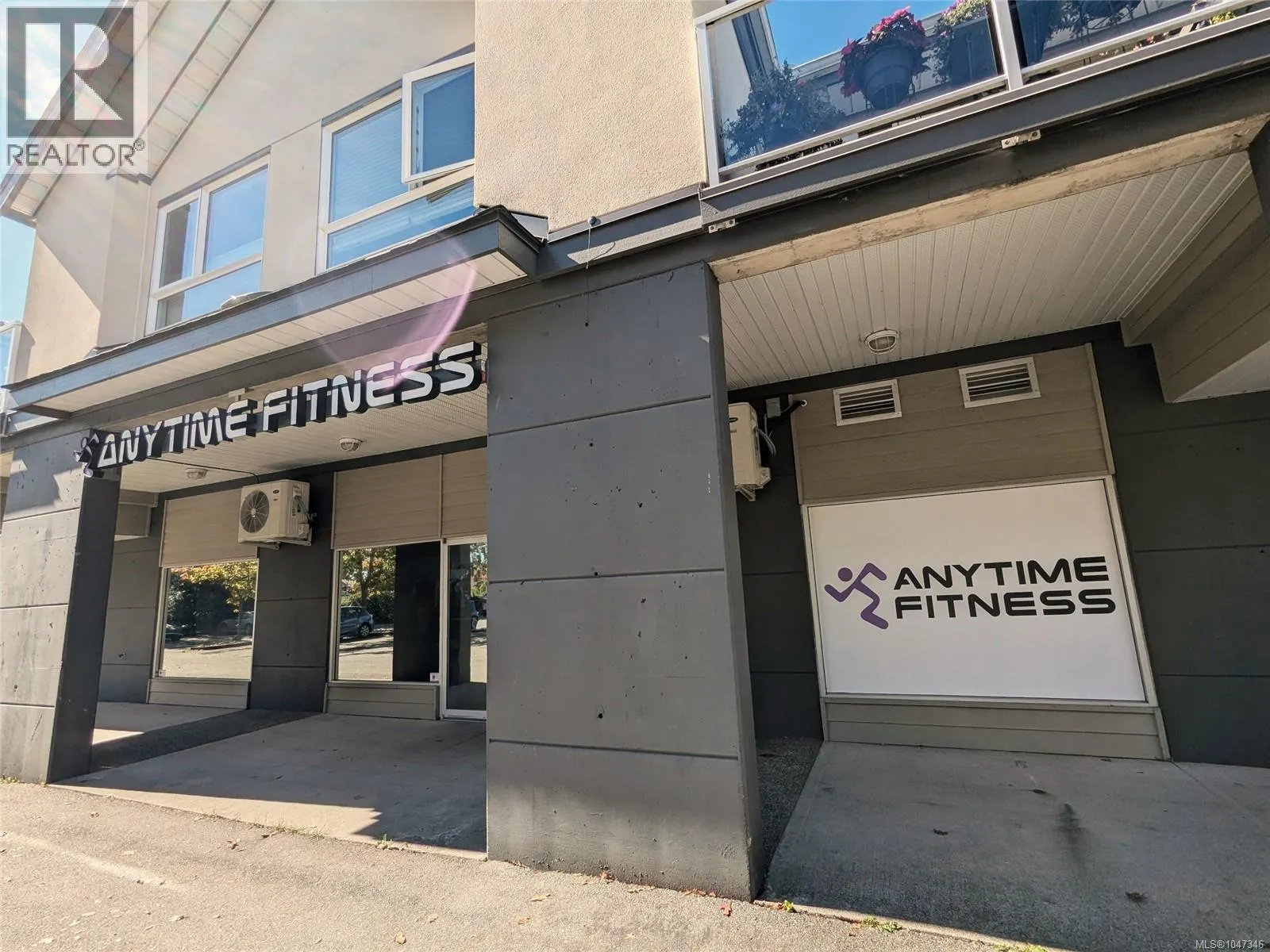101/103 2245 James White Blvd
