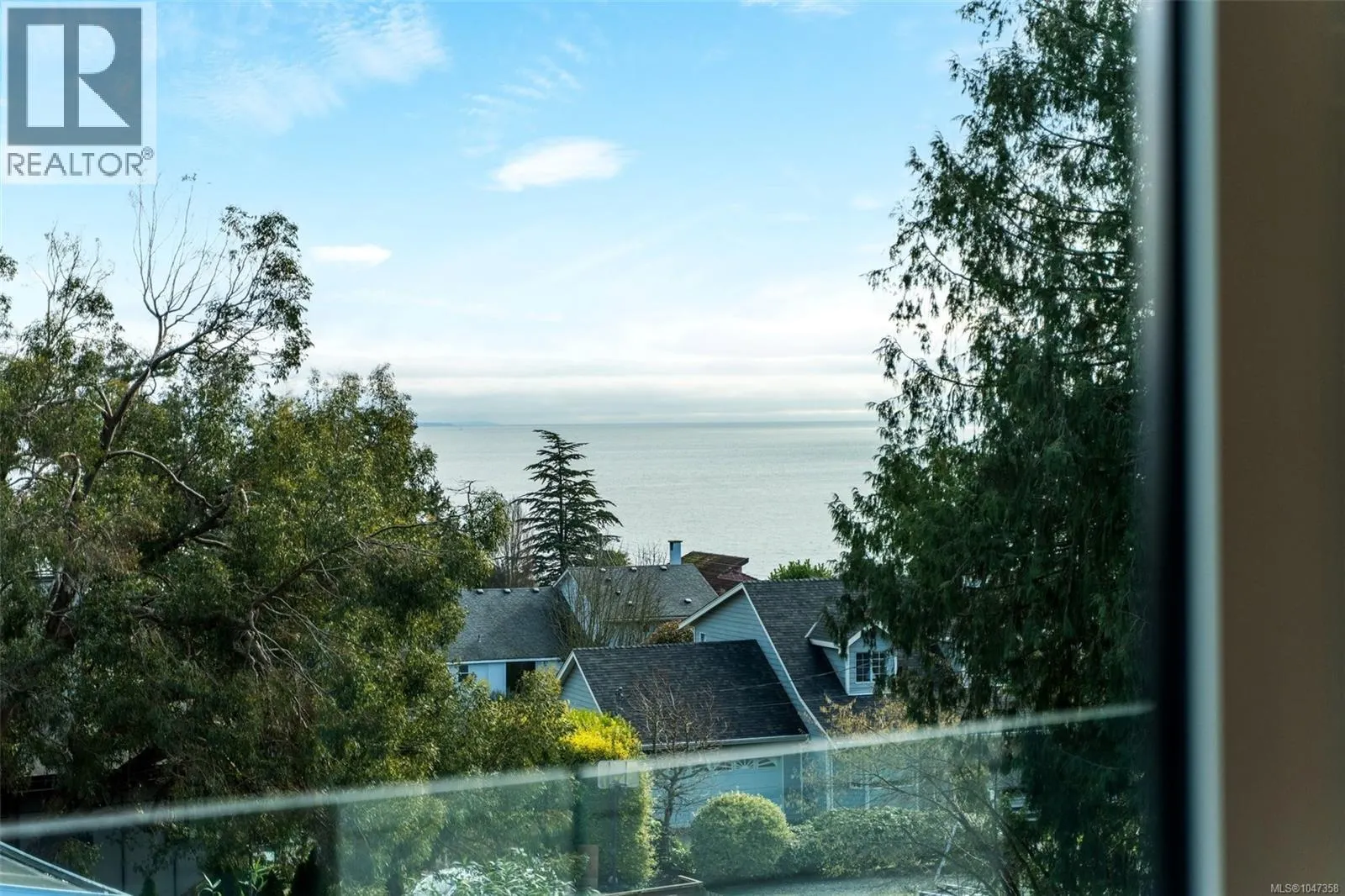 301 5229 Cordova Bay Rd