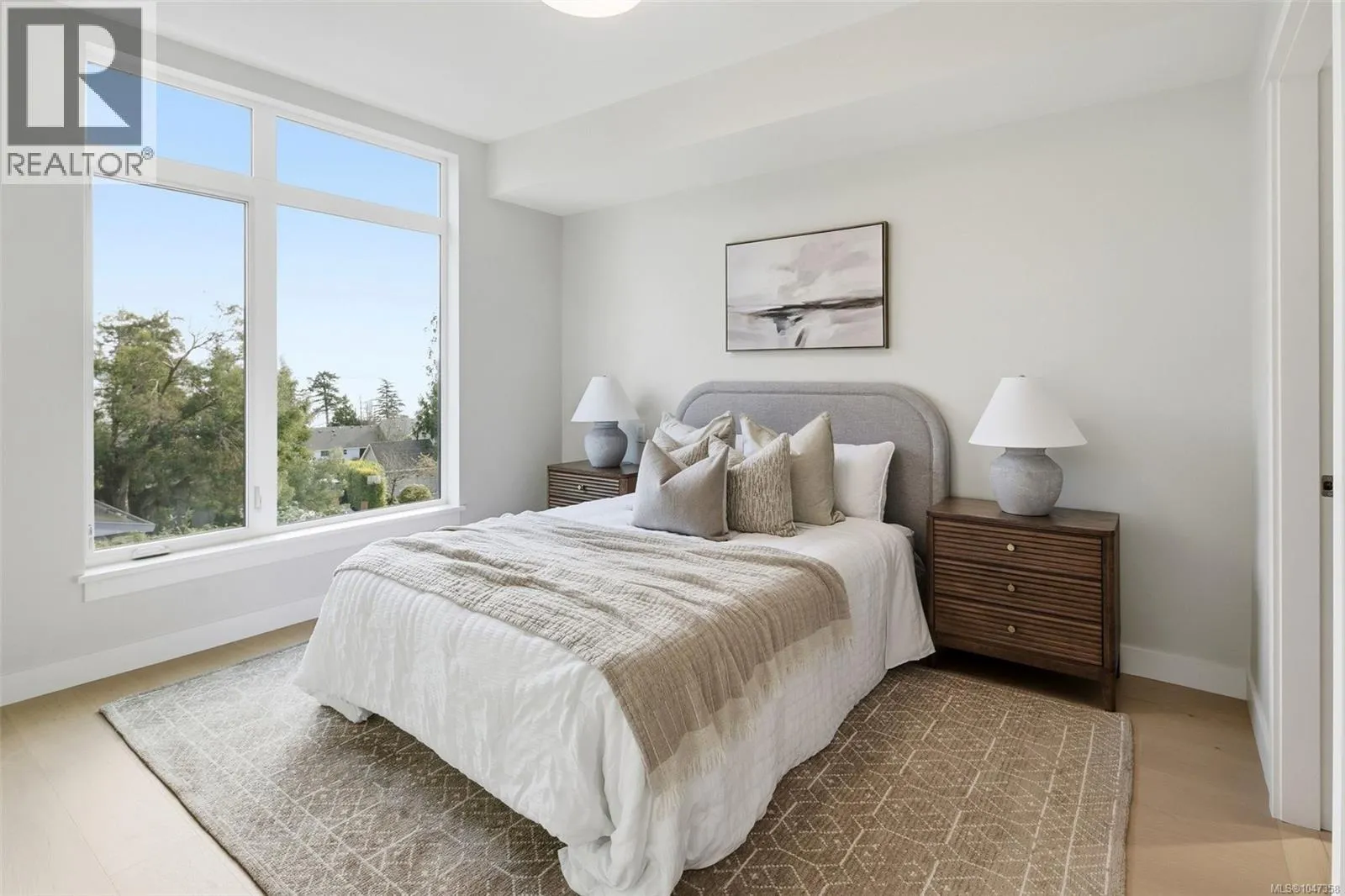 301 5229 Cordova Bay Rd