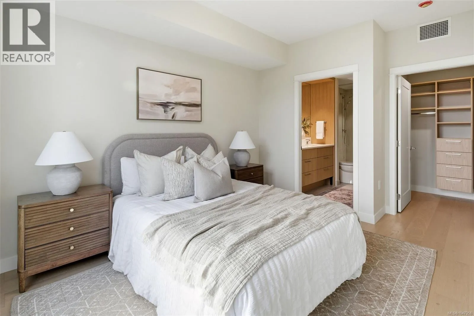 301 5229 Cordova Bay Rd