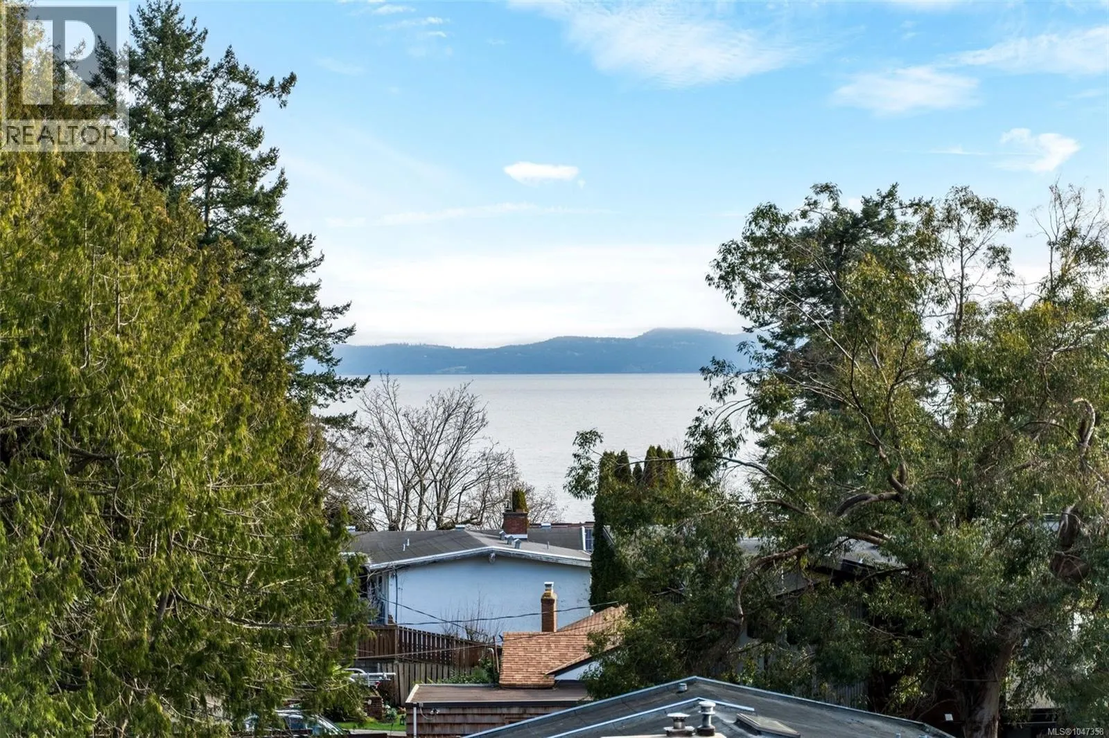 301 5229 Cordova Bay Rd