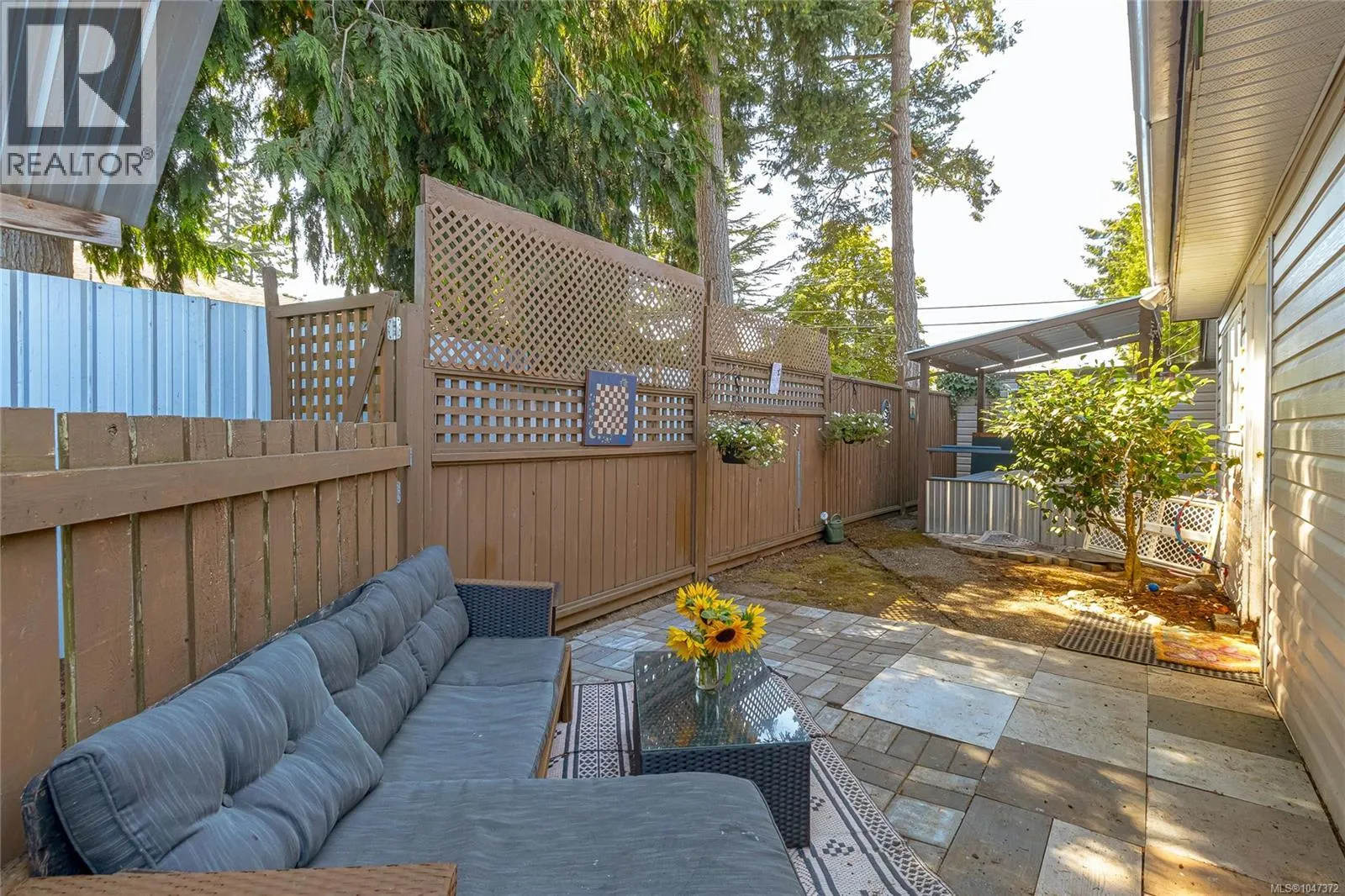 6713 Buena Vista Rd