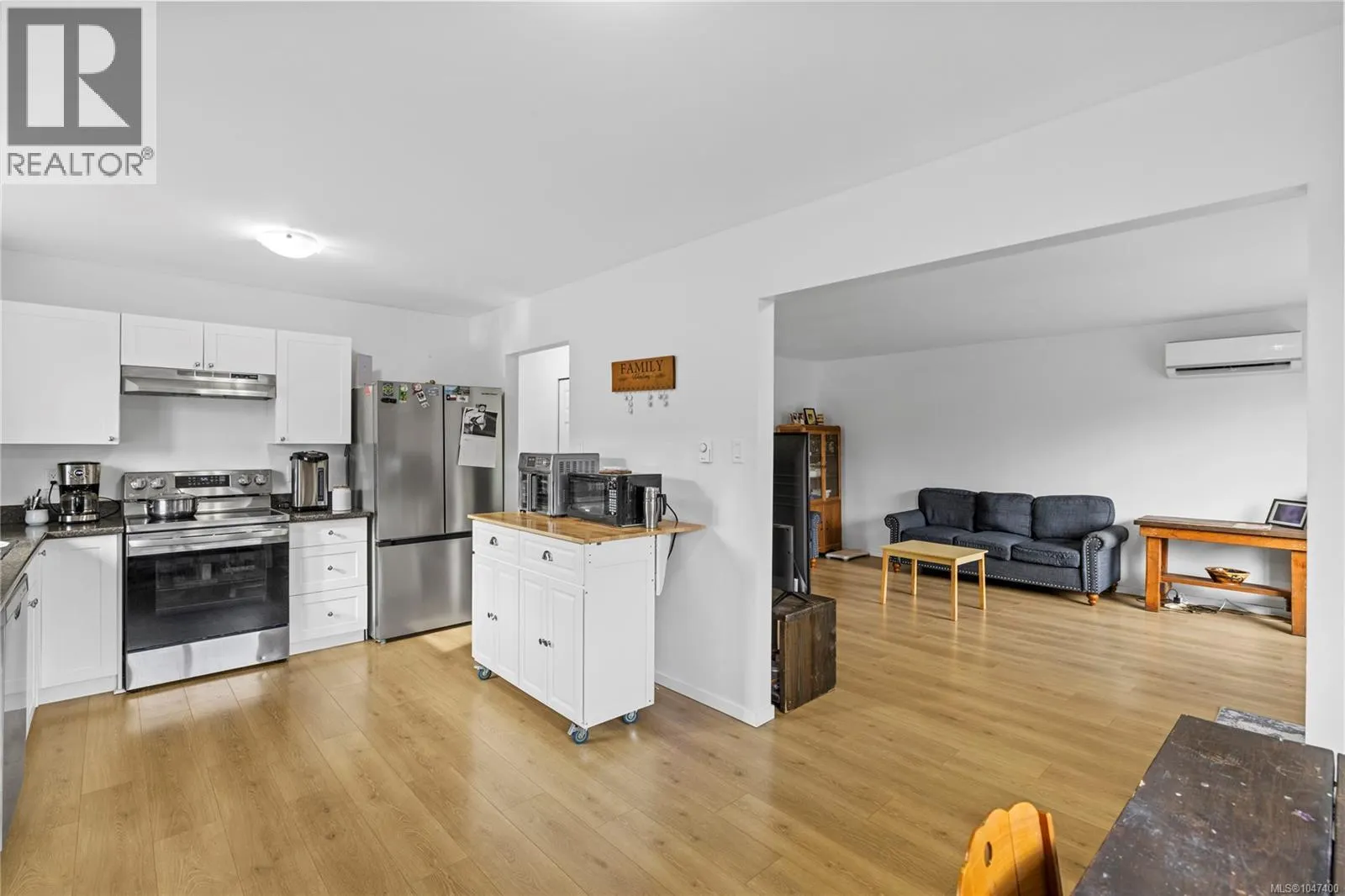 52 Athletic St
