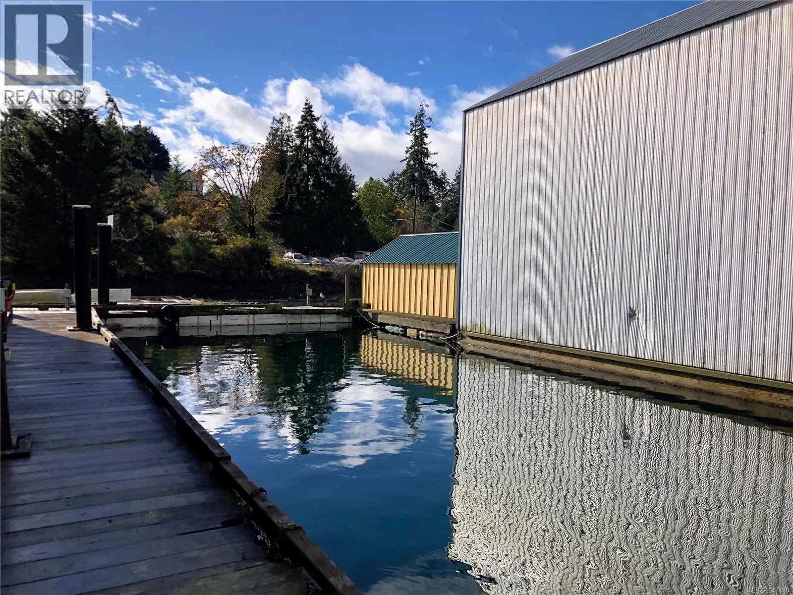 East Wing 5000 Genoa Bay Hwy