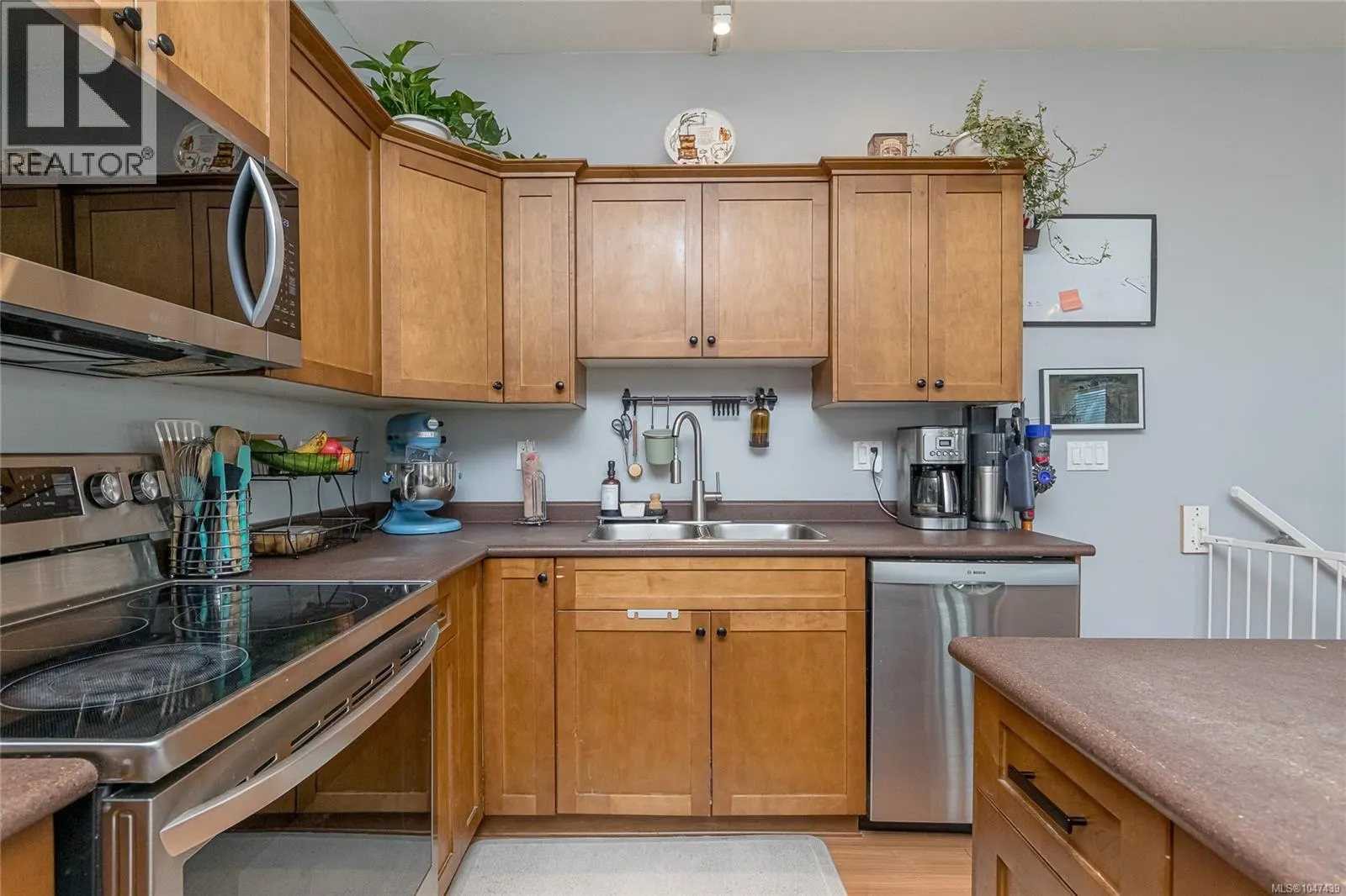 6183 Drombeg Pl