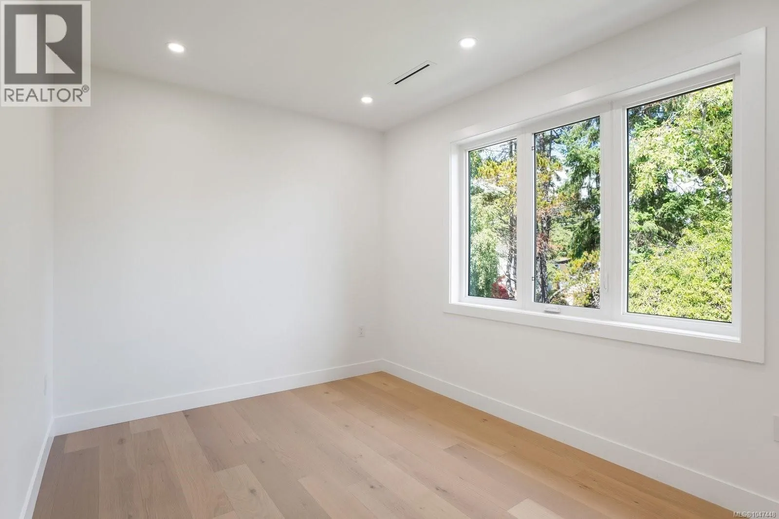 2292 Gail Pl