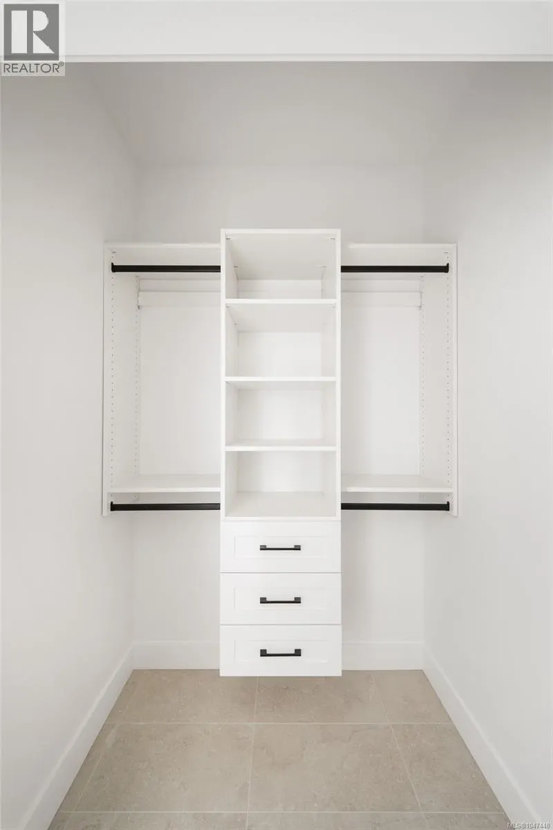 2292 Gail Pl