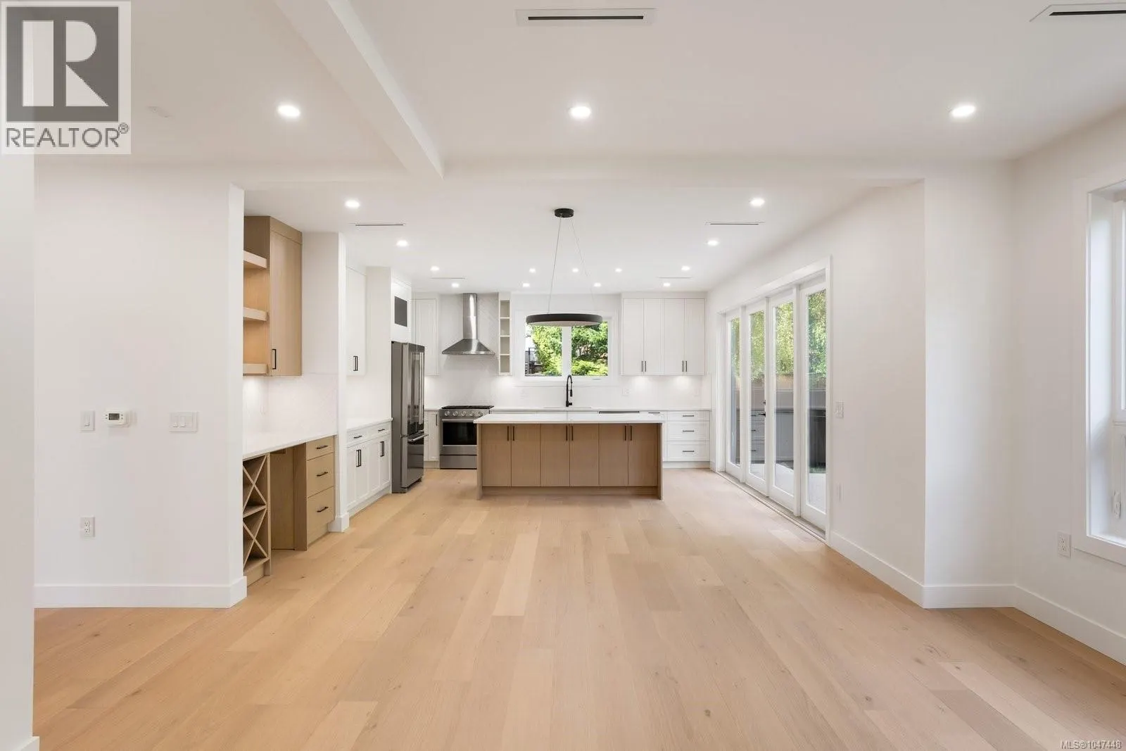 2292 Gail Pl