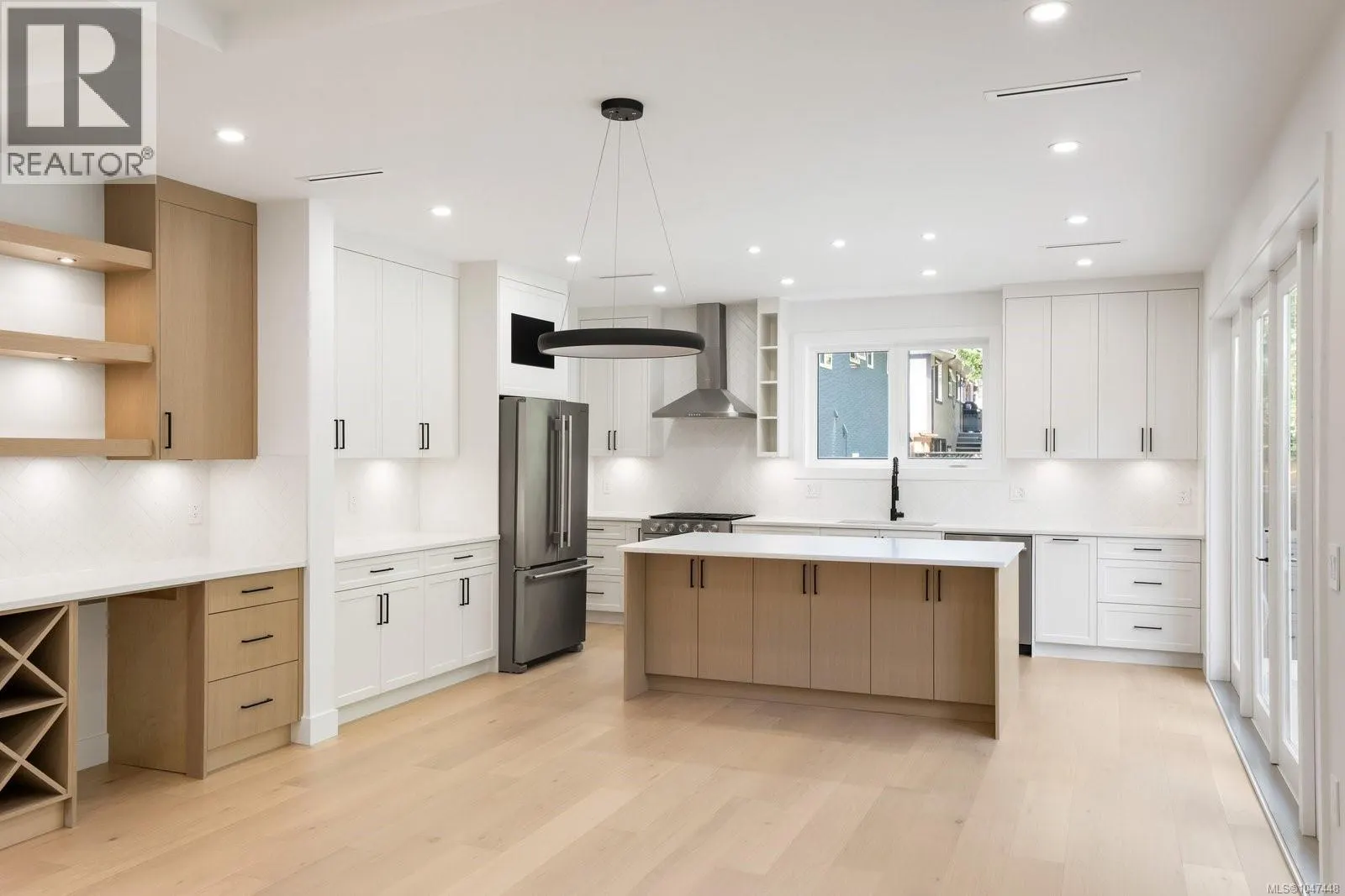 2292 Gail Pl