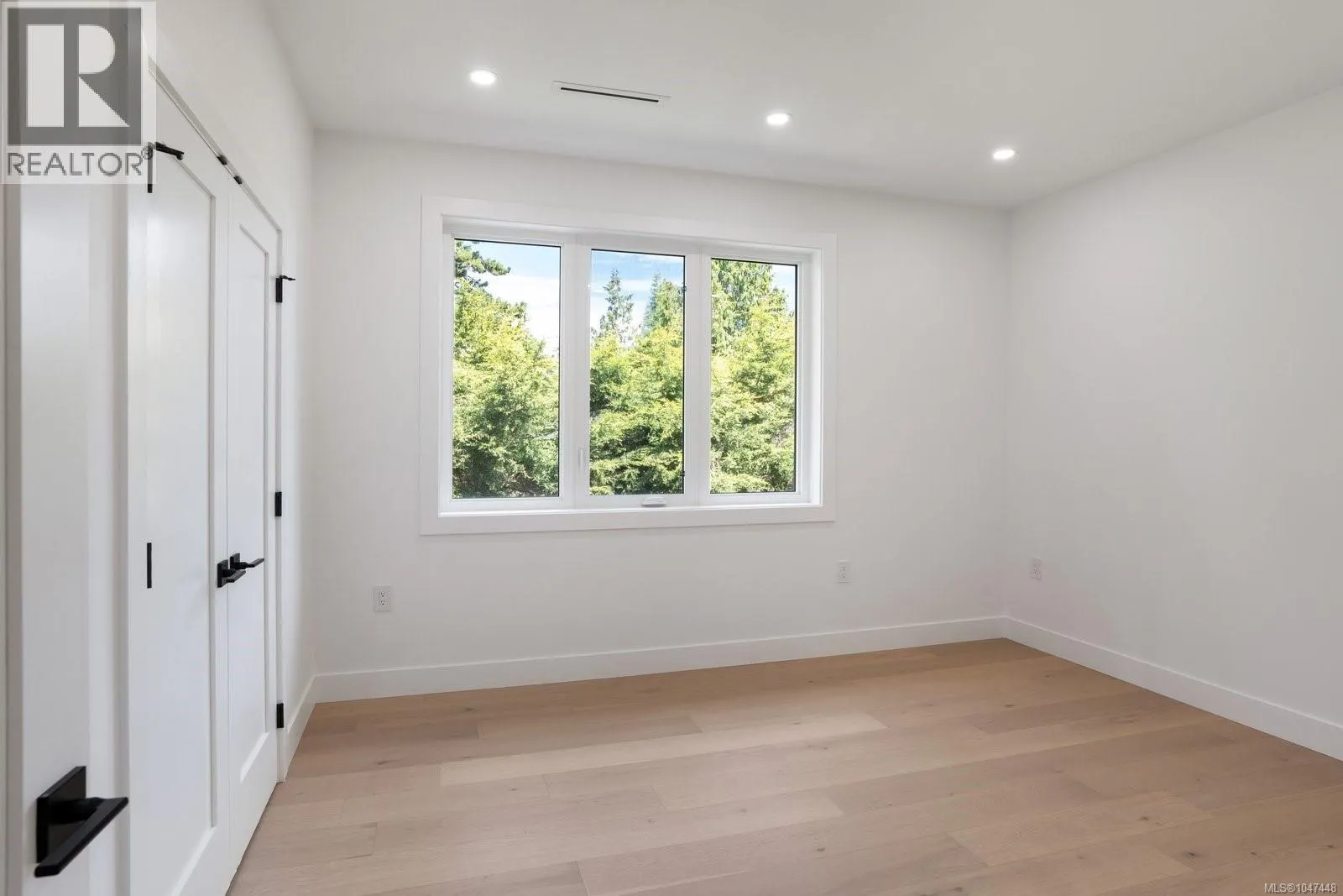 2292 Gail Pl