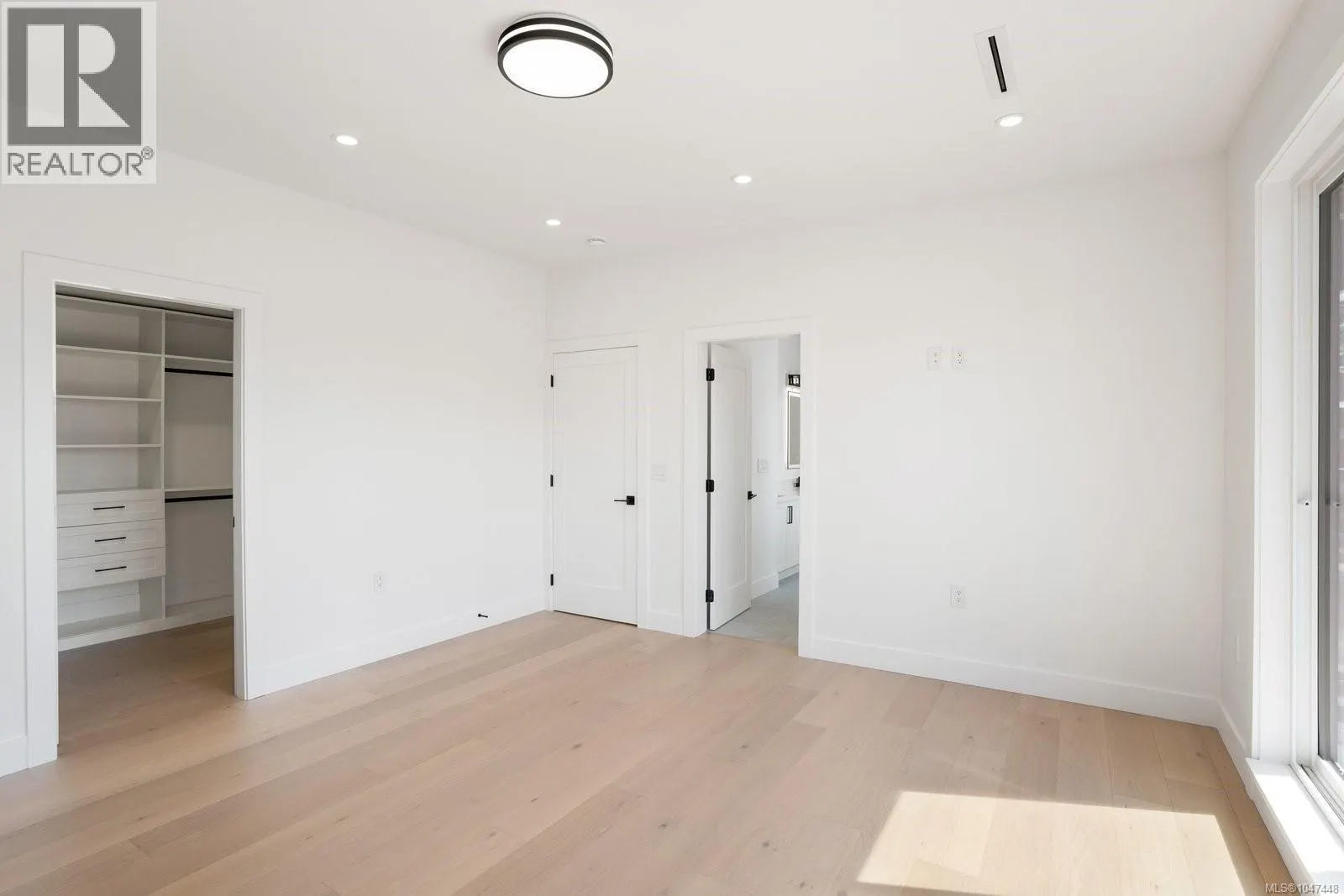 2292 Gail Pl