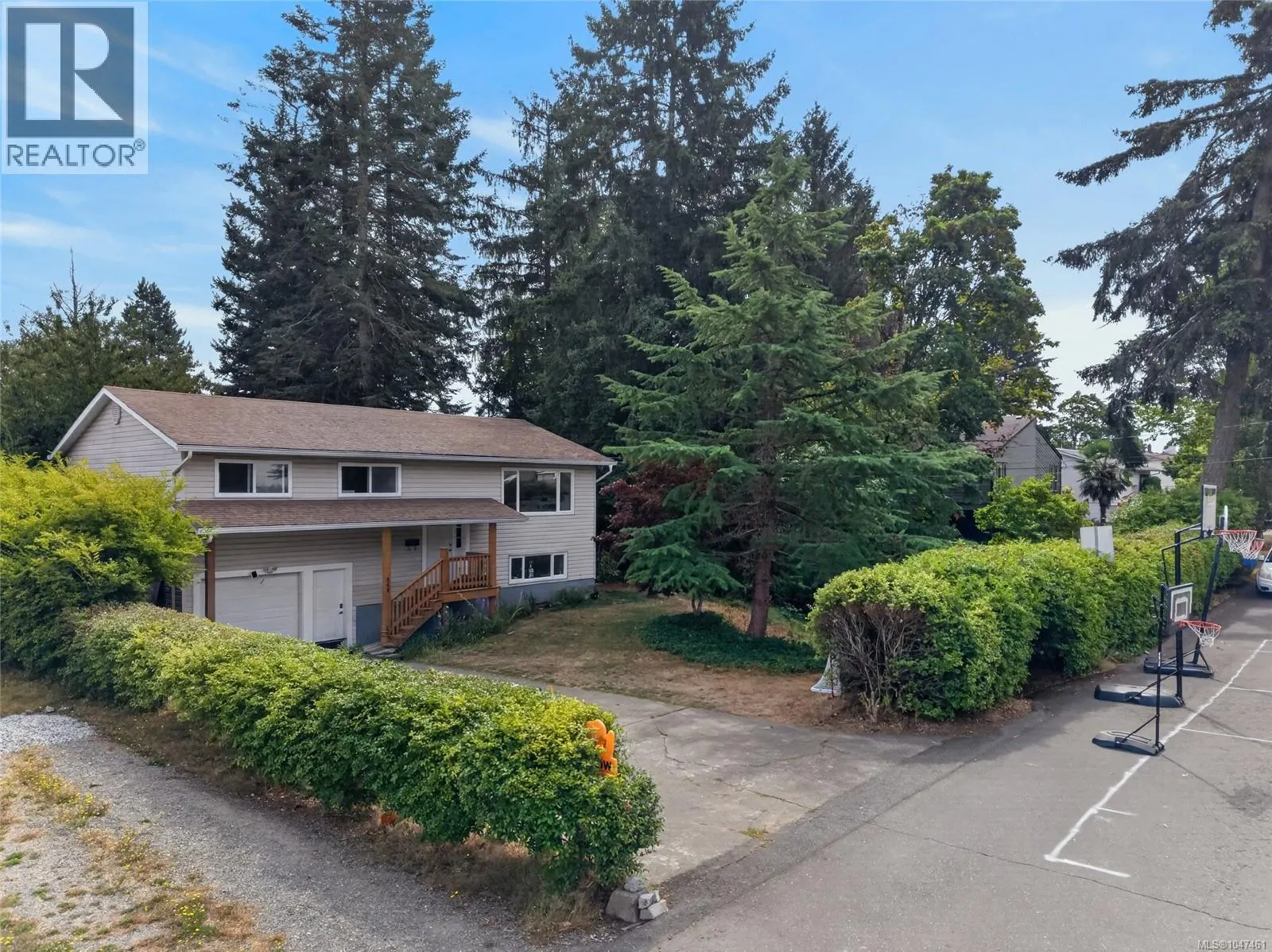 568 Salish St
