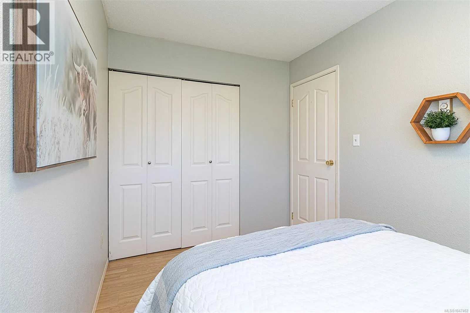11 7675 East Saanich Rd