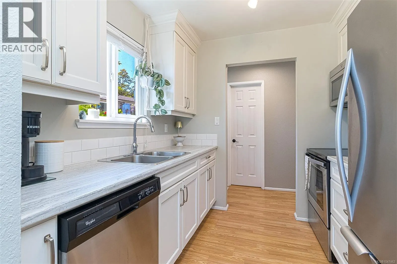 11 7675 East Saanich Rd