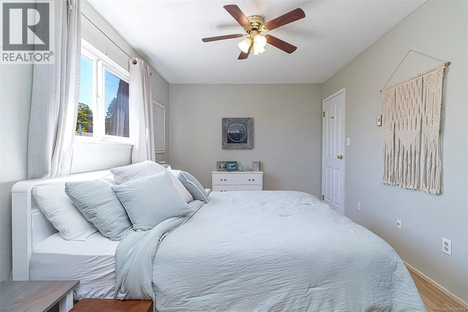 11 7675 East Saanich Rd