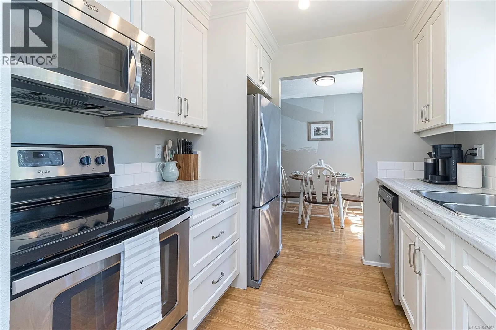 11 7675 East Saanich Rd
