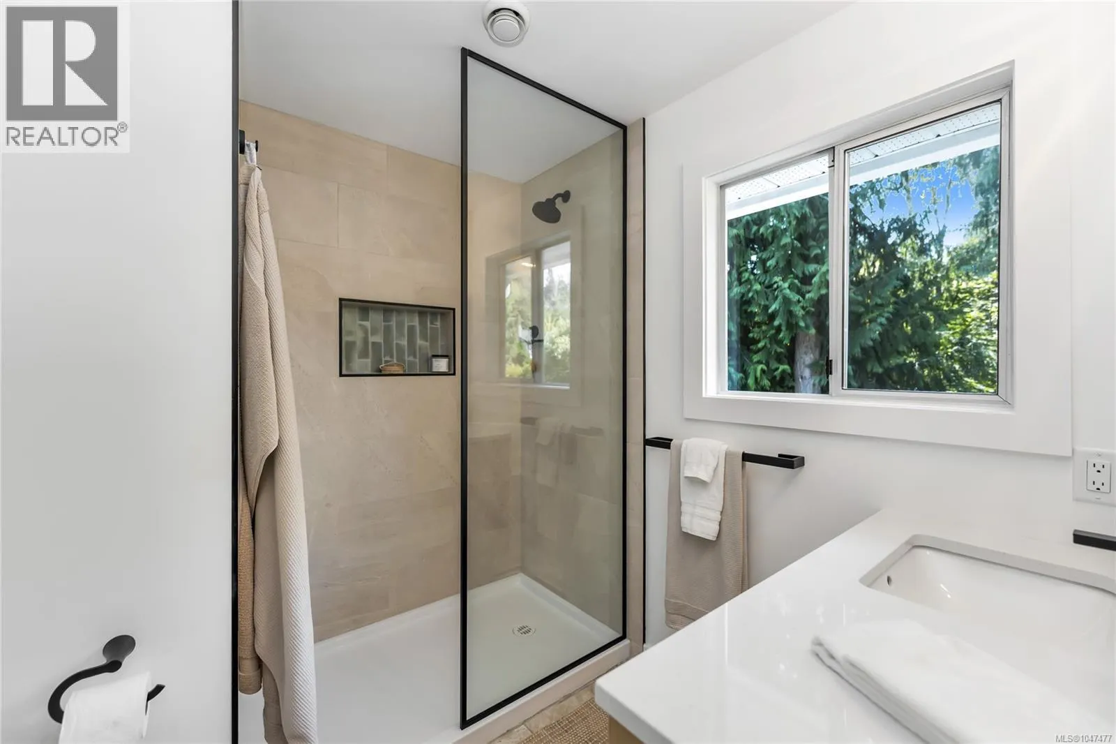 2146 Henlyn Dr