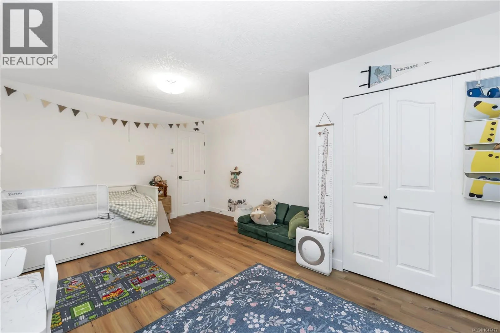 2146 Henlyn Dr