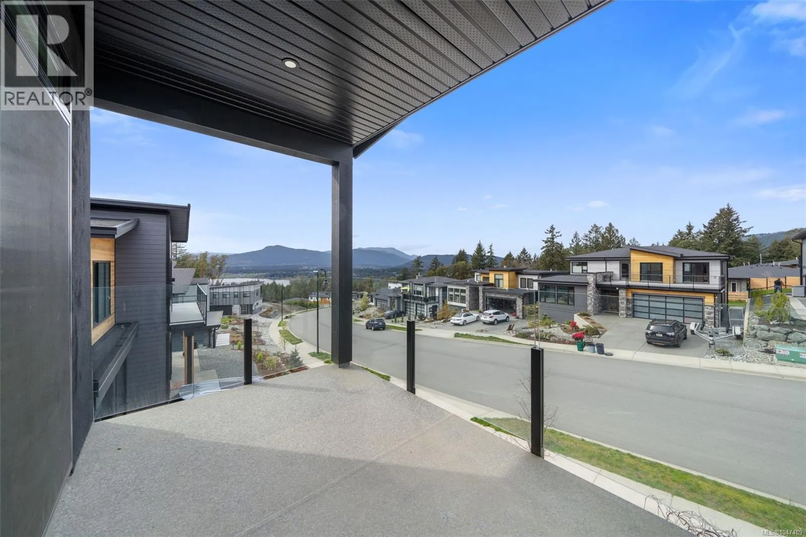 1221 Viewtop Rd