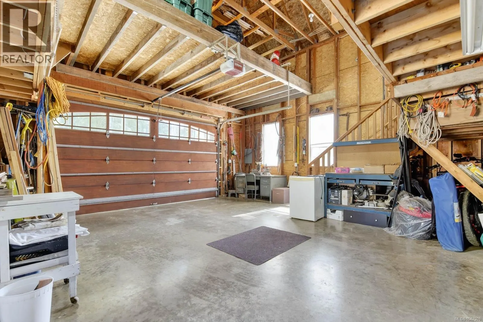 6091 Beaver Creek Rd