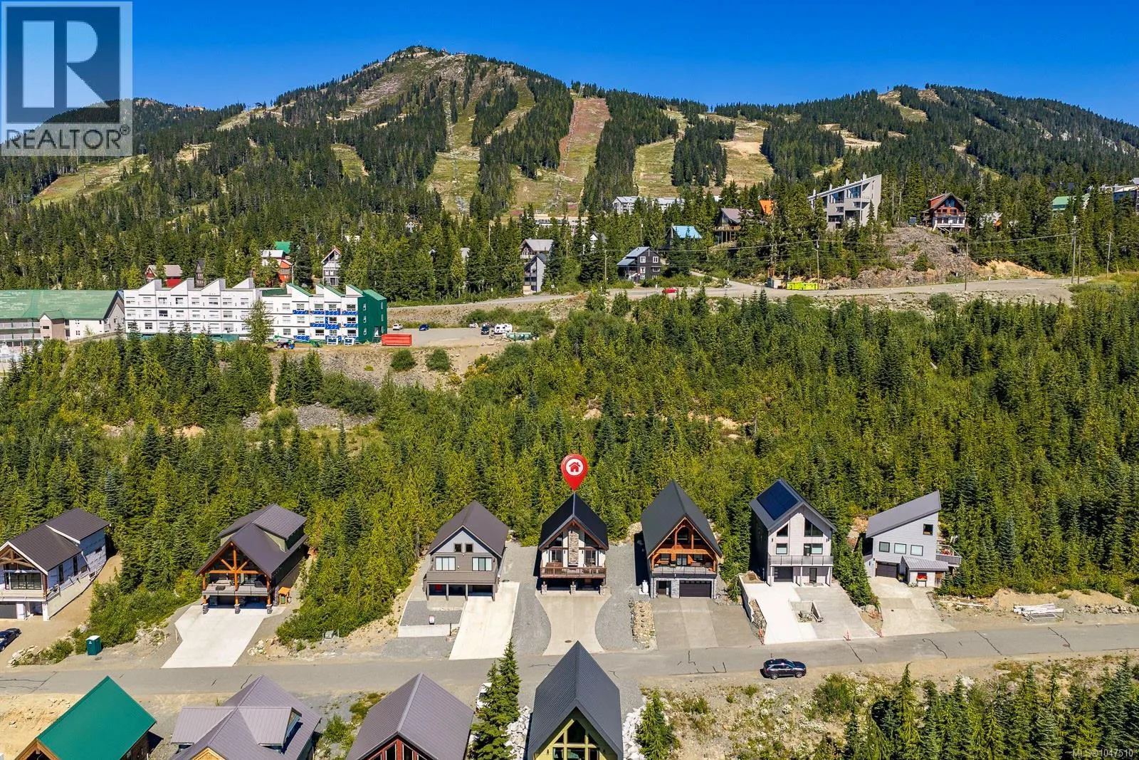 880 Cruikshank Ridge