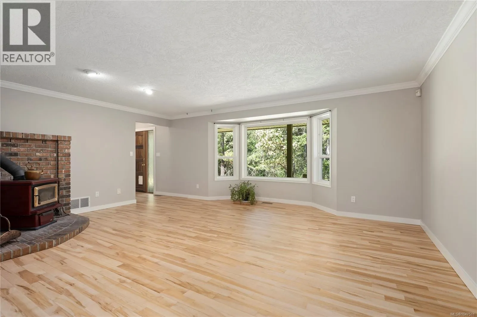 2800 Boyd Dr